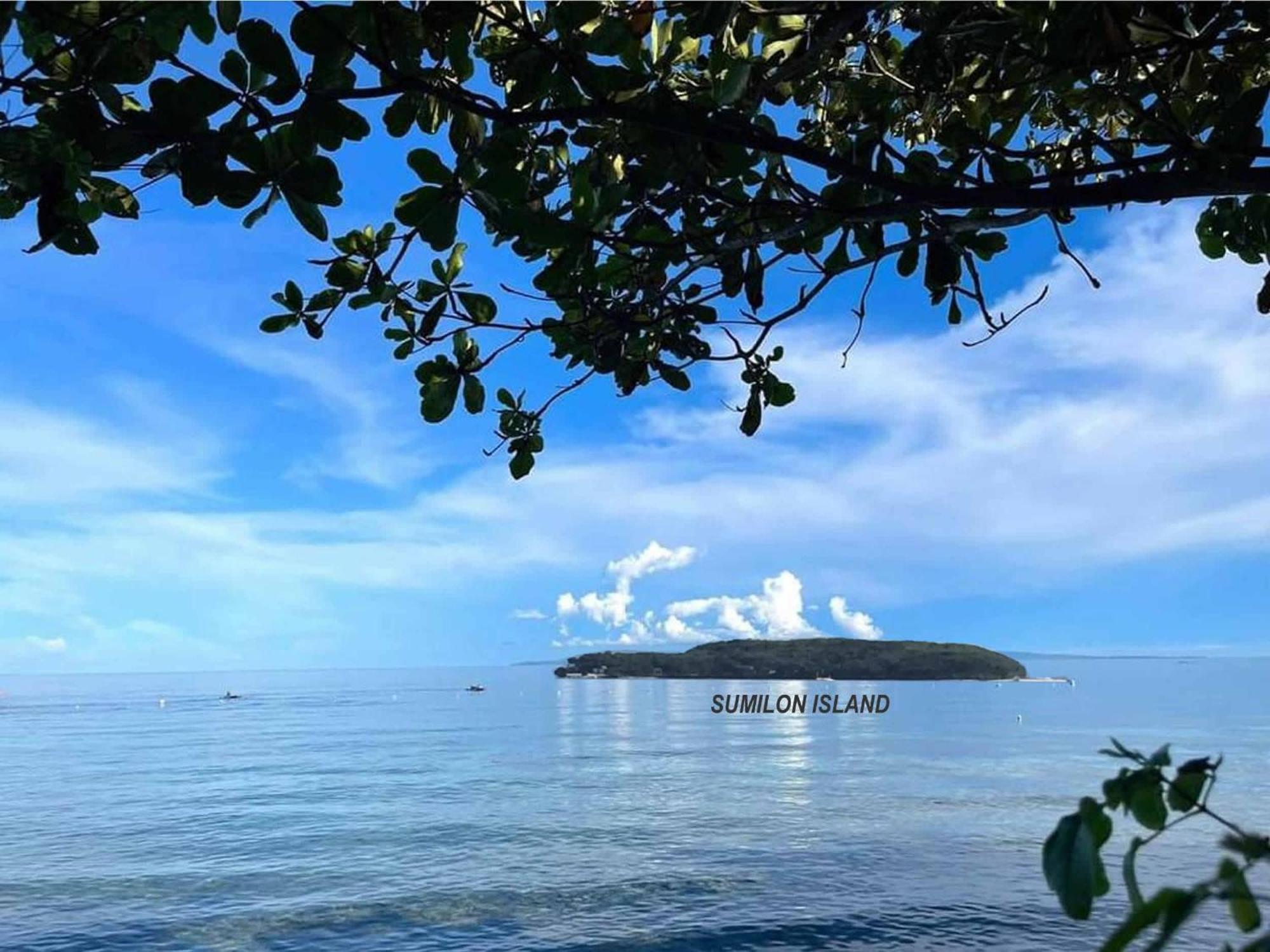 Island Front - Bangcogon Resort And Restaurant Oslob Exterior photo